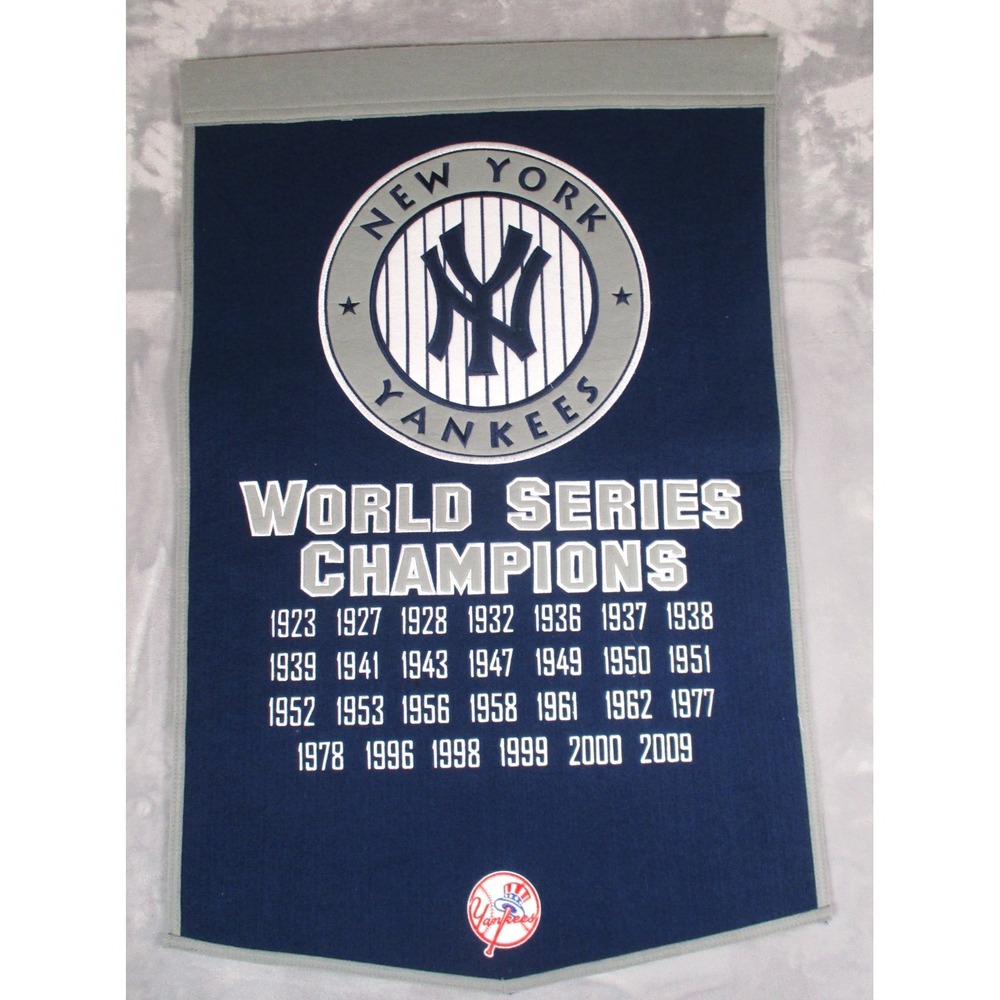 New York Yankees Wool Embroidered Winning Streak Banner World Series Champions